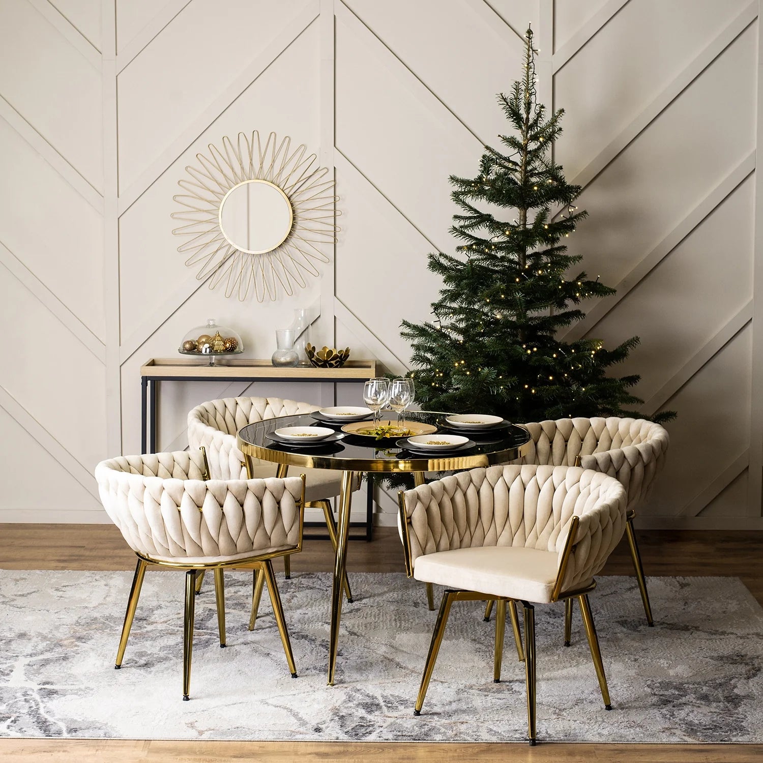 Elite RUBI Swivel Velvet Chair – Luxurious Comfort & Modern Glamour