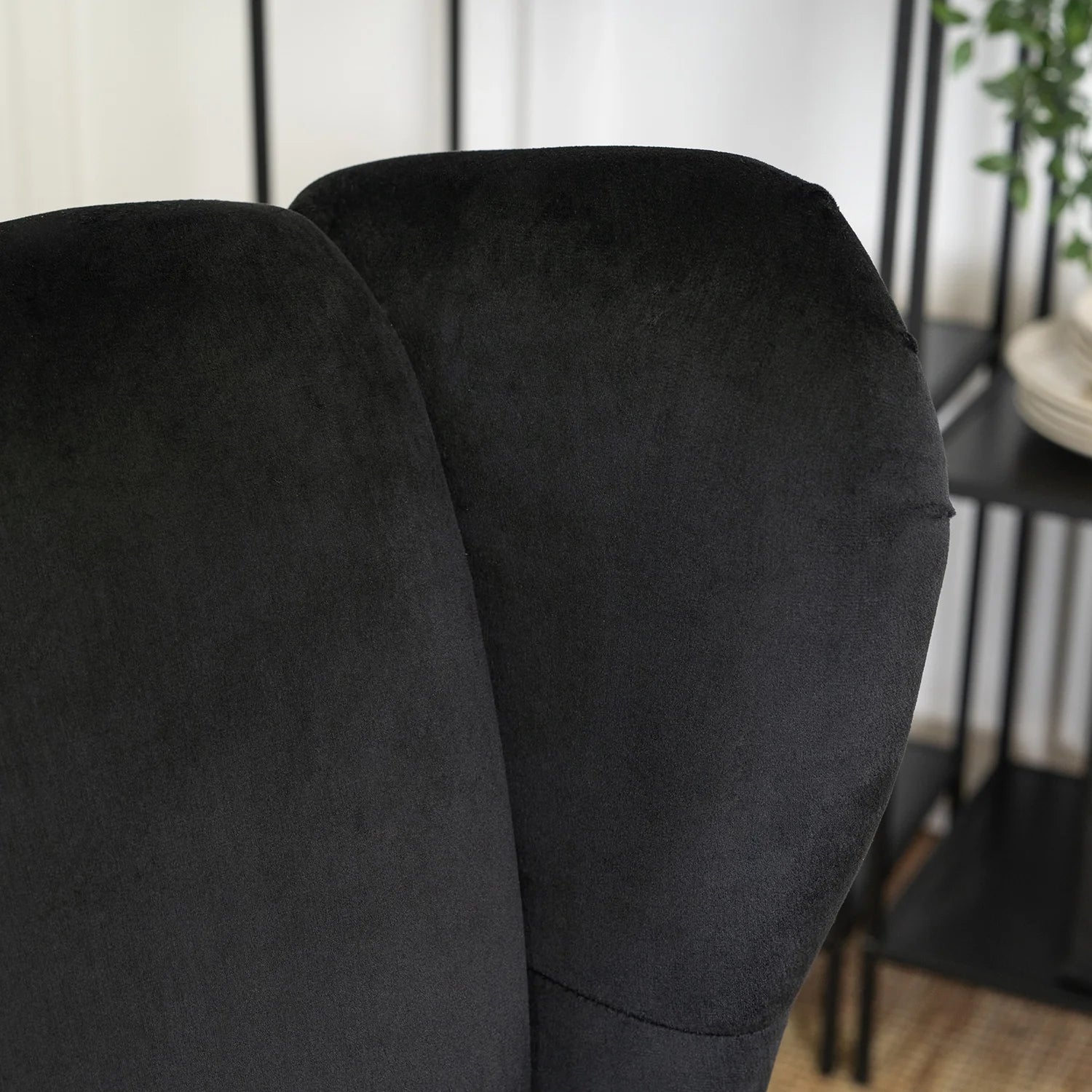Elite KLARIS 2 Black Velvet Armchair