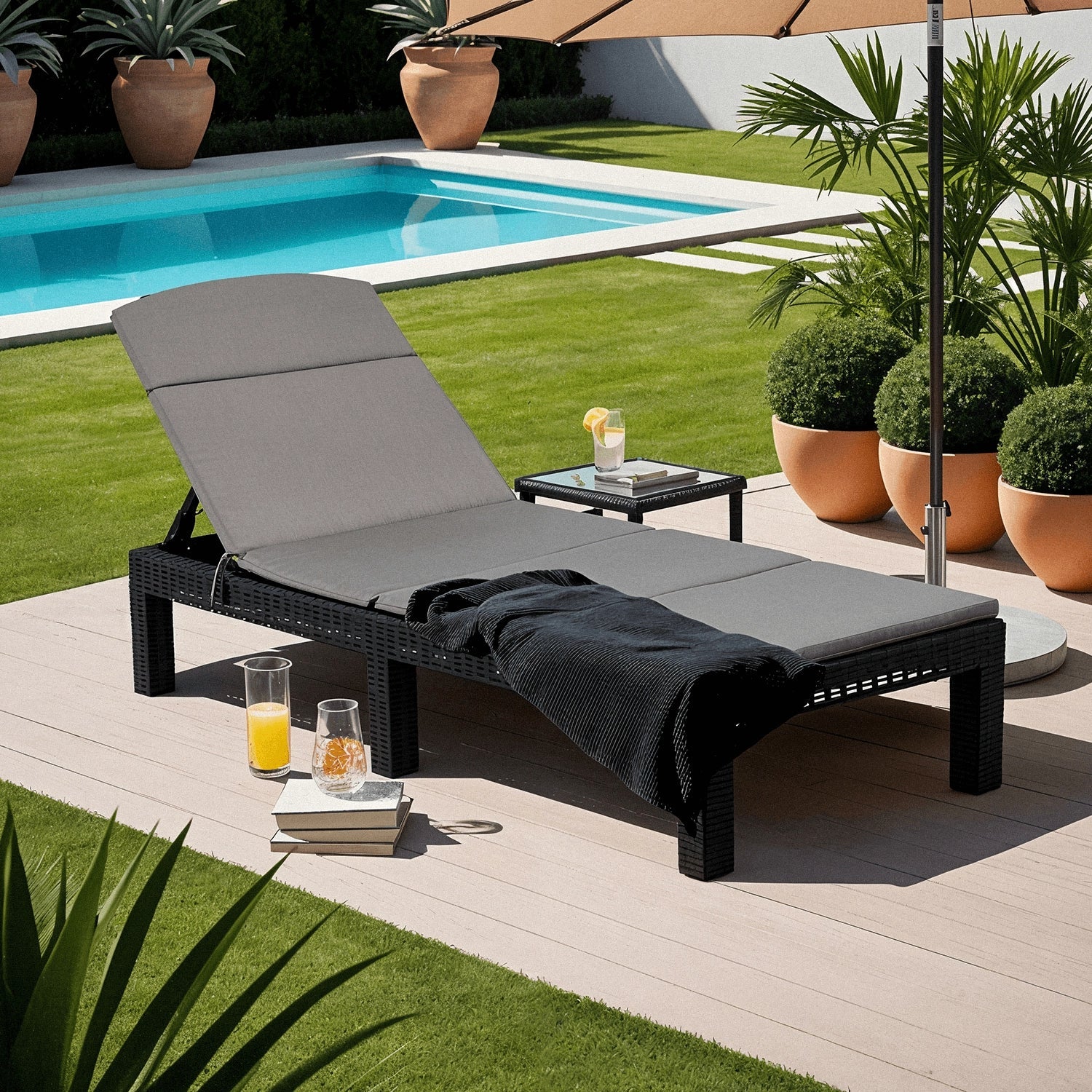 Elite LUIZJANA Outdoor-Liegestuhl – Schwarzes Technorattan