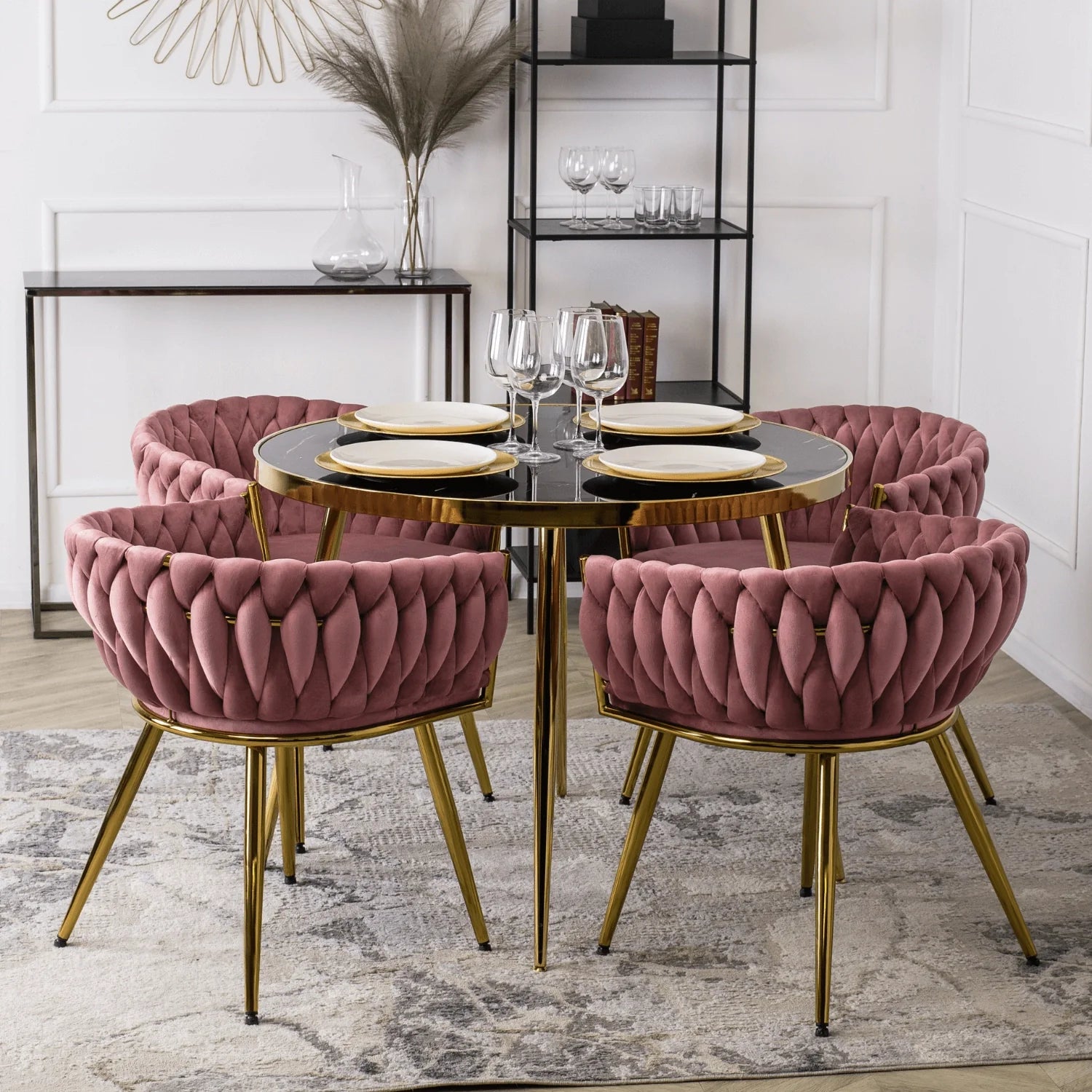 Elite CAPRI Pink Veloursstuhl – Ein Hauch von Luxus und Eleganz
