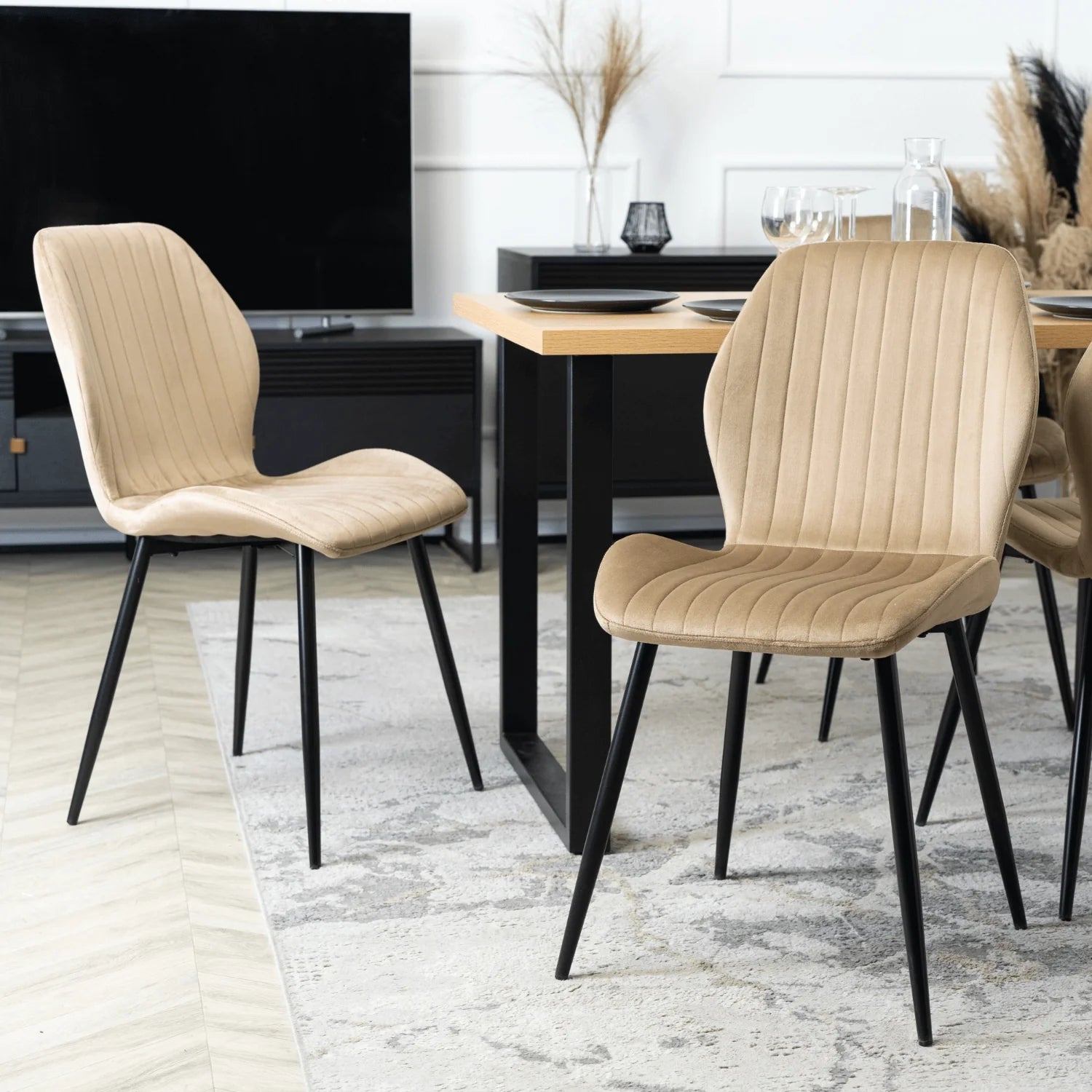 Elite LILAC Beige Velvet Chair – Timeless Elegance & Unmatched Comfort