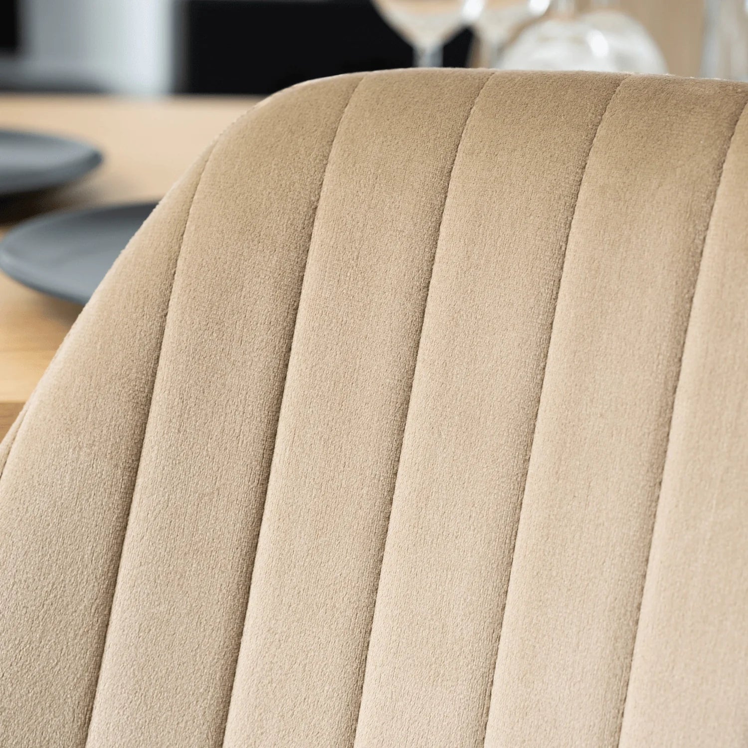 Elite LILAC Beige Velvet Chair – Timeless Elegance & Unmatched Comfort