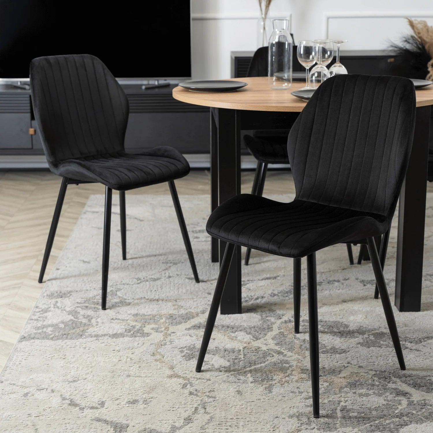 Elite LILAC Black Velvet Chair – A Statement of Elegance & Comfort