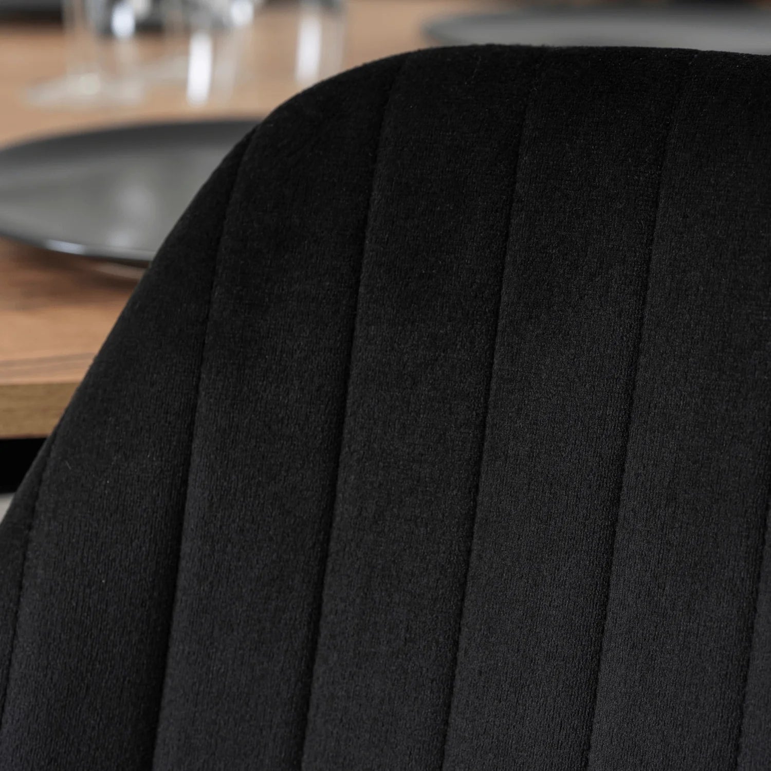 Elite LILAC Black Velvet Chair – A Statement of Elegance & Comfort