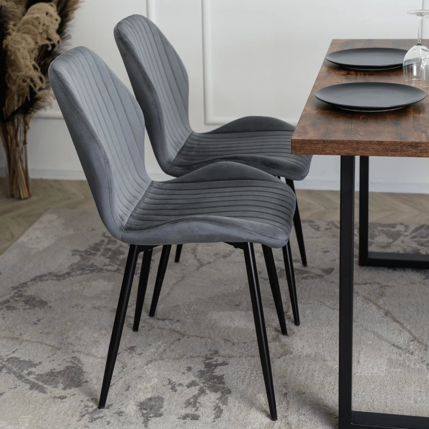 Elite LILAC Grey Velvet Chair – A Perfect Fusion of Elegance & Comfort