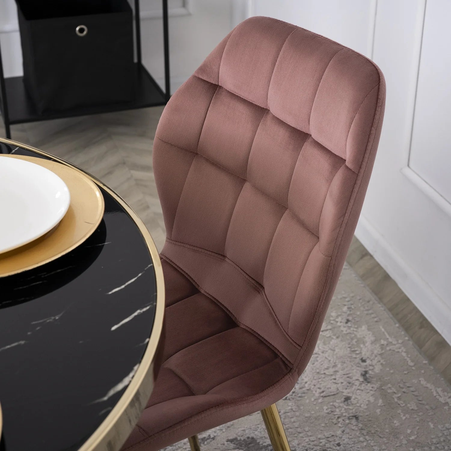 Elite LUCKY Pink Velvet Chair – A Statement of Elegance & Comfort