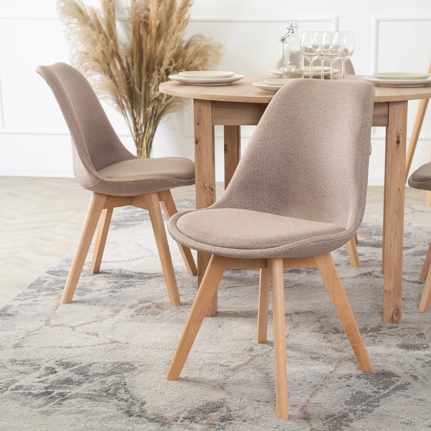 Elite NEVEL Beige Stuhl – Zeitlose Eleganz und Komfort