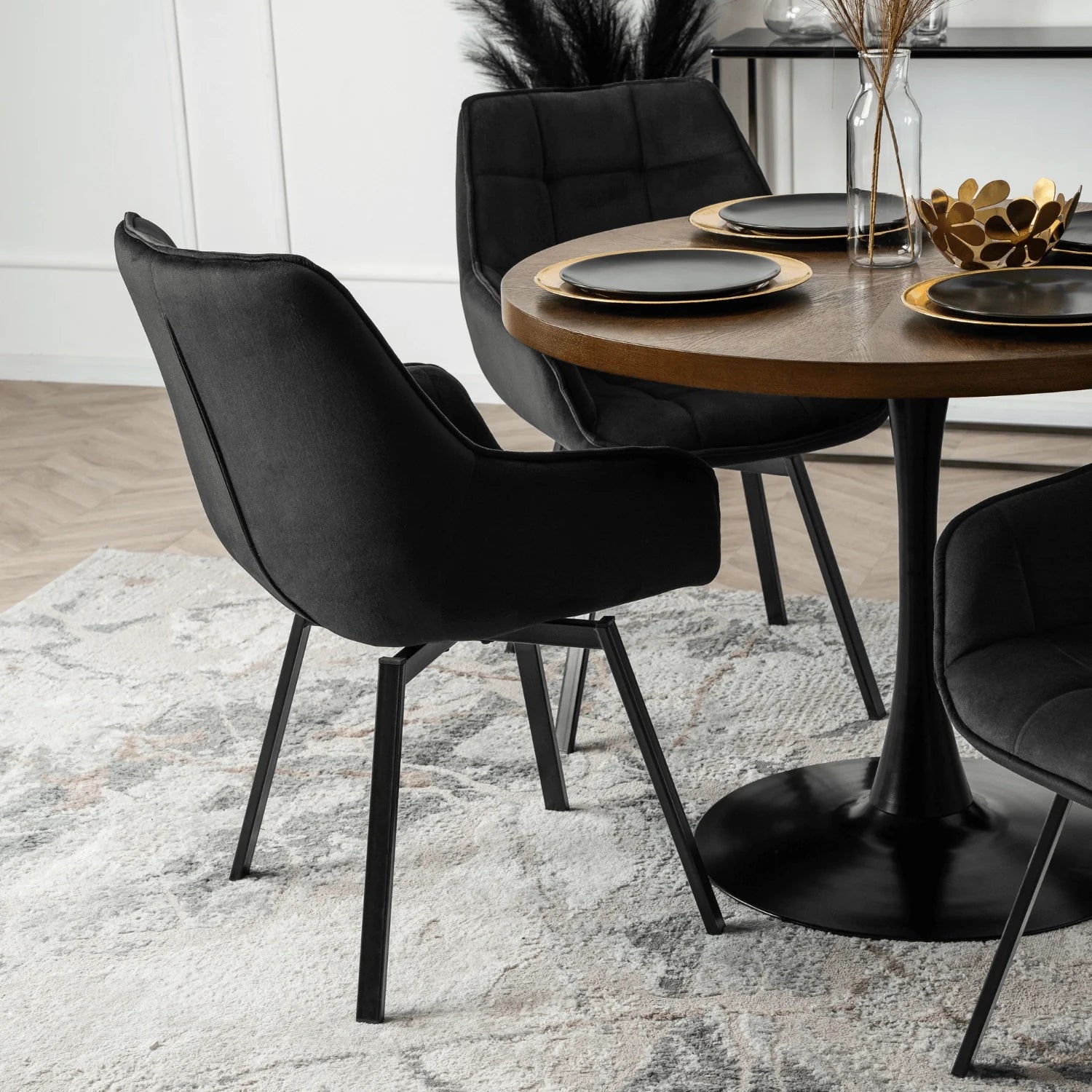 Elite LUNA Black Velvet Swivel Chair – Modern Comfort & Style