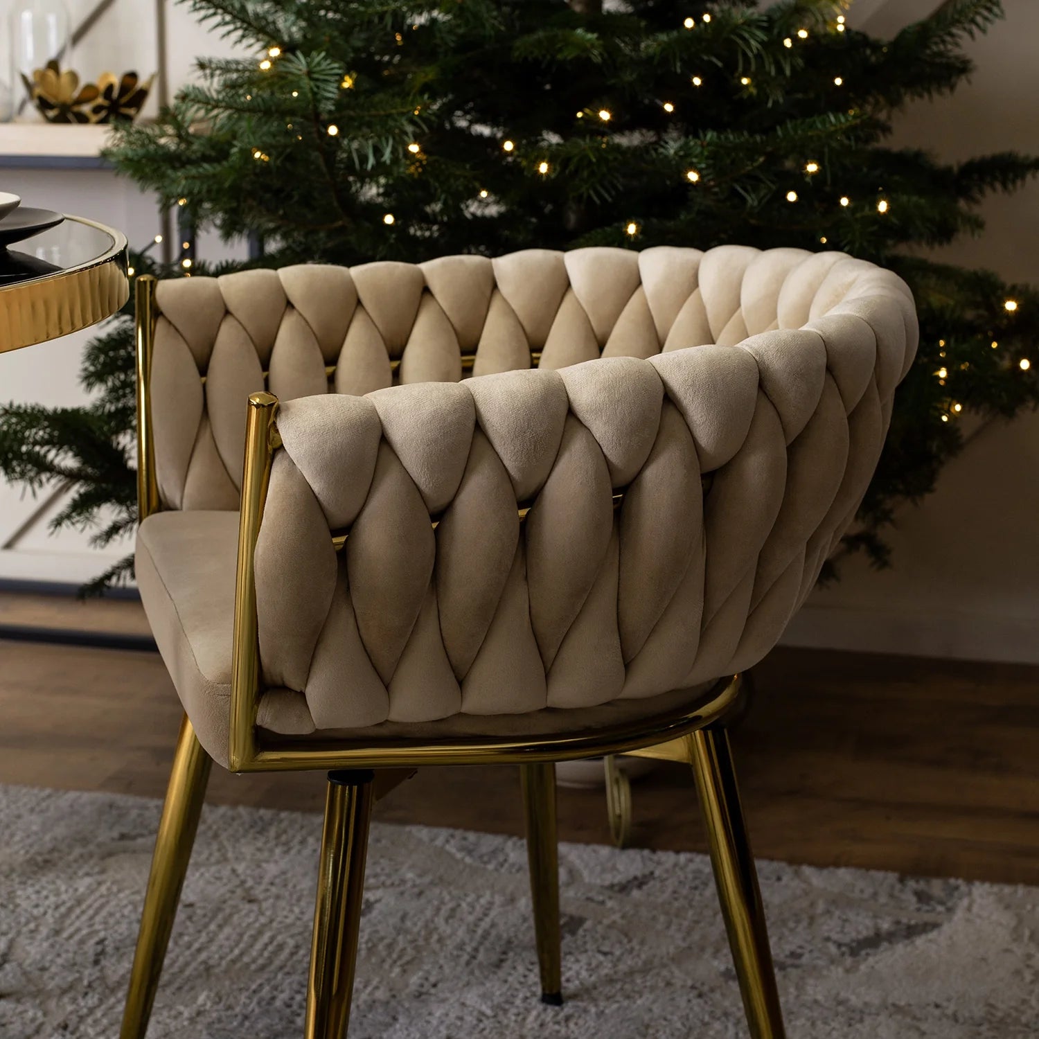 Elite RUBI Swivel Velvet Chair – Luxurious Comfort & Modern Glamour
