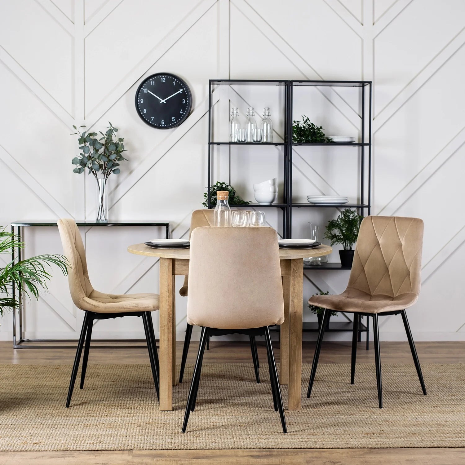 Elite ROBIN Beige Velvet Chair – A Timeless Blend of Elegance and Comfort