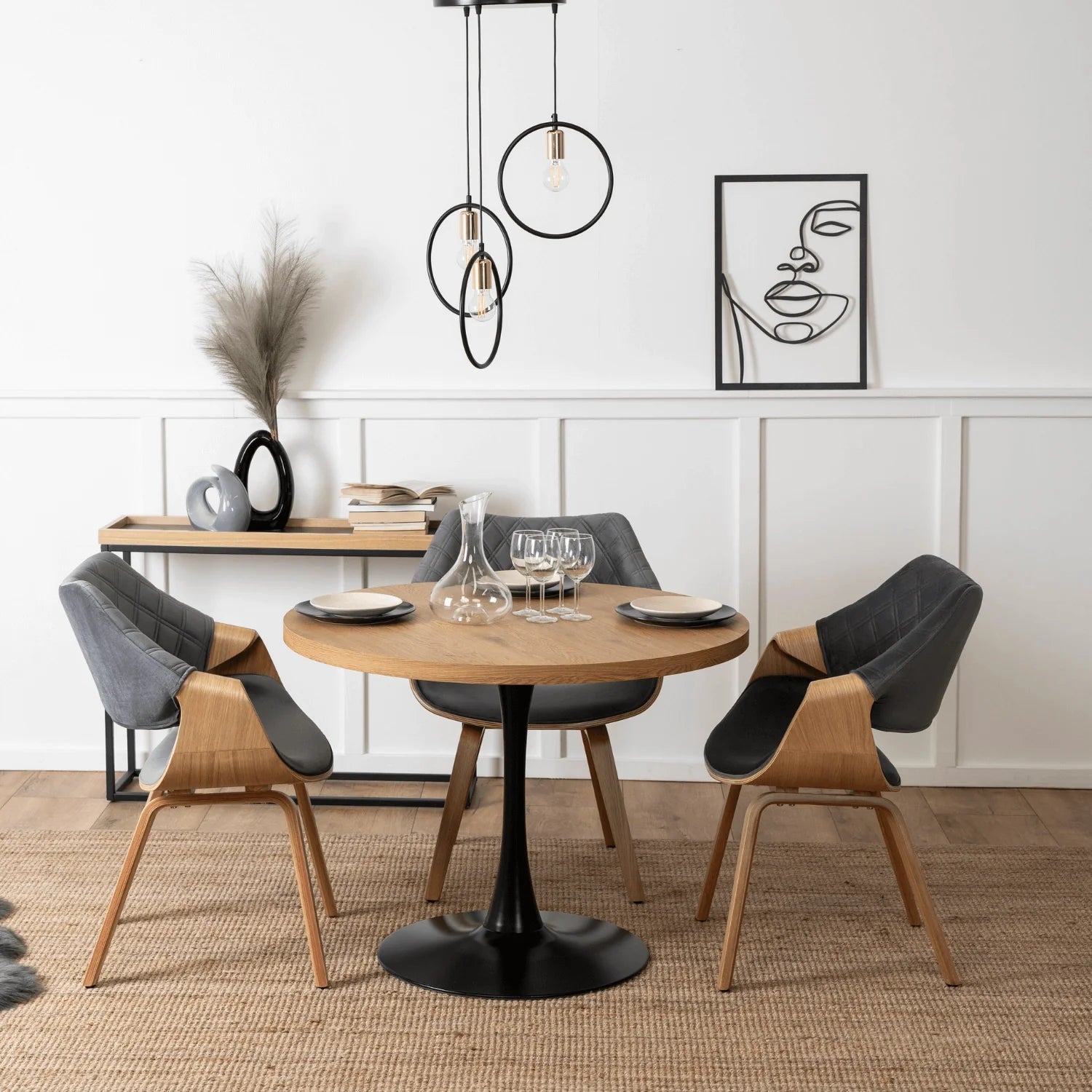Elite LUISE Gray Velvet Chair – A Stylish Blend of Comfort and Elegance