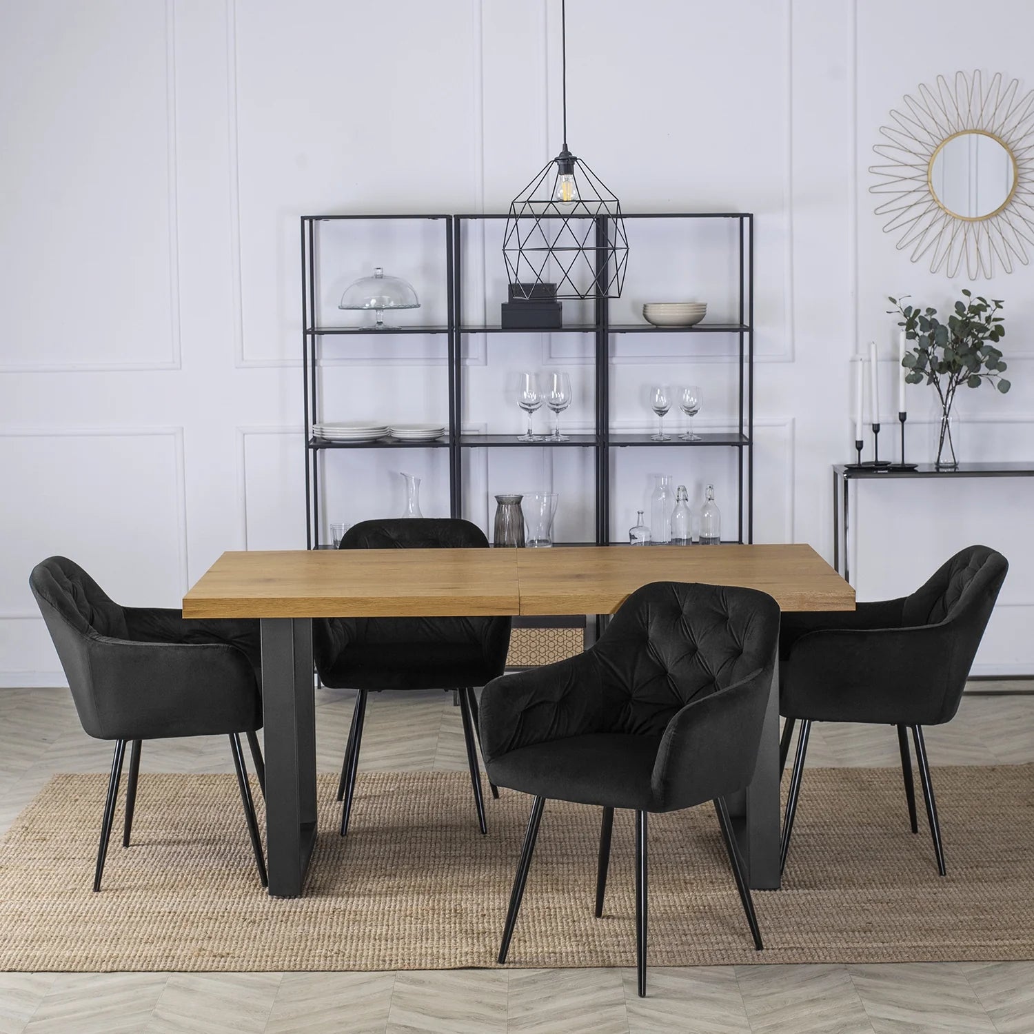 Elite VIKI Schwarzer Samtstuhl – Moderne Eleganz und höchster Komfort