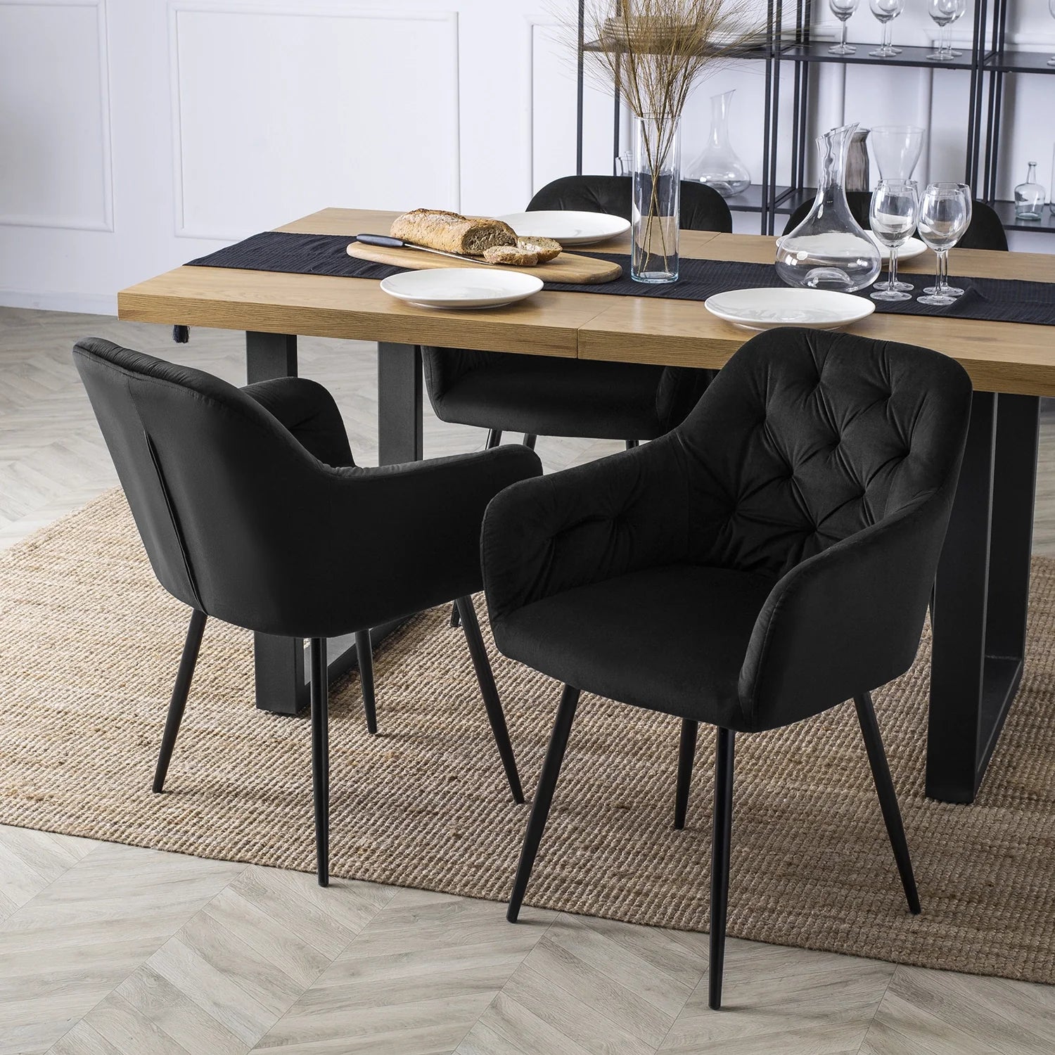 Elite VIKI Schwarzer Samtstuhl – Moderne Eleganz und höchster Komfort