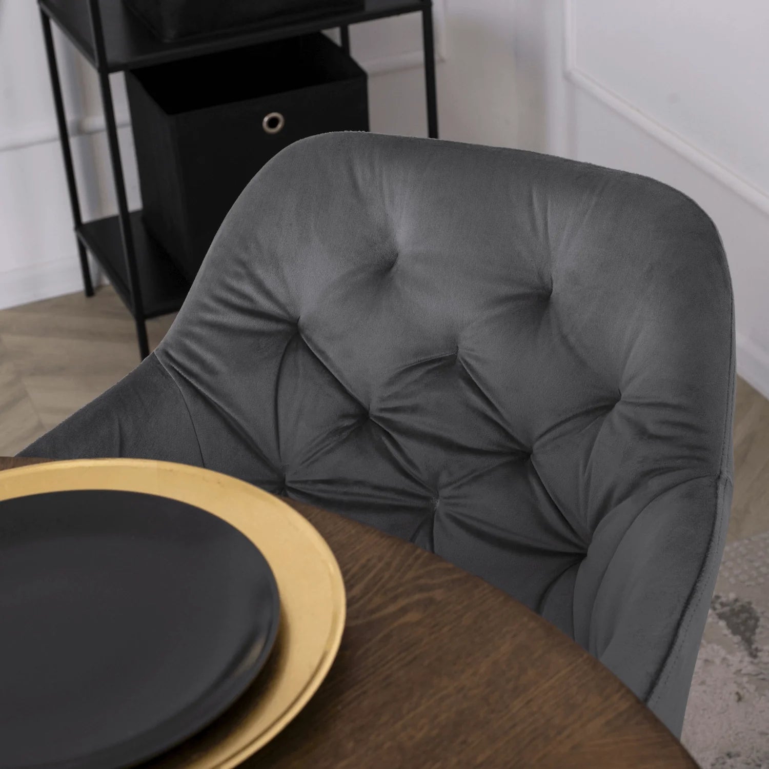 Elite VIKI Grey Velvet Chair – A Blend of Elegance & Comfort