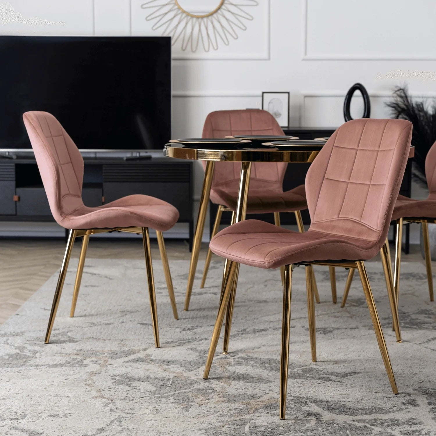 Elite TINGA Esszimmergarnitur – 100 cm schwarzer/goldener Tisch und 4 IRYS rosa Stühle
